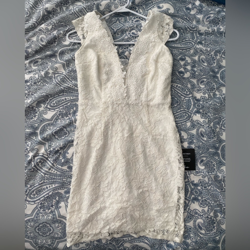 Brand New Lulus mini dress white